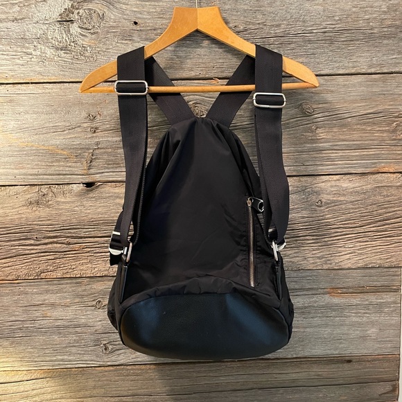 Urban Outfitters Backpack - Picture 2 of 8